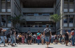 Faculdade Paga pelo Governo